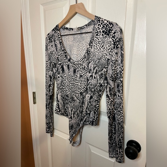 Free People Gotcha Bodysuit in Snakeskin & Leopard Print Size Medium - Picture 3 of 9